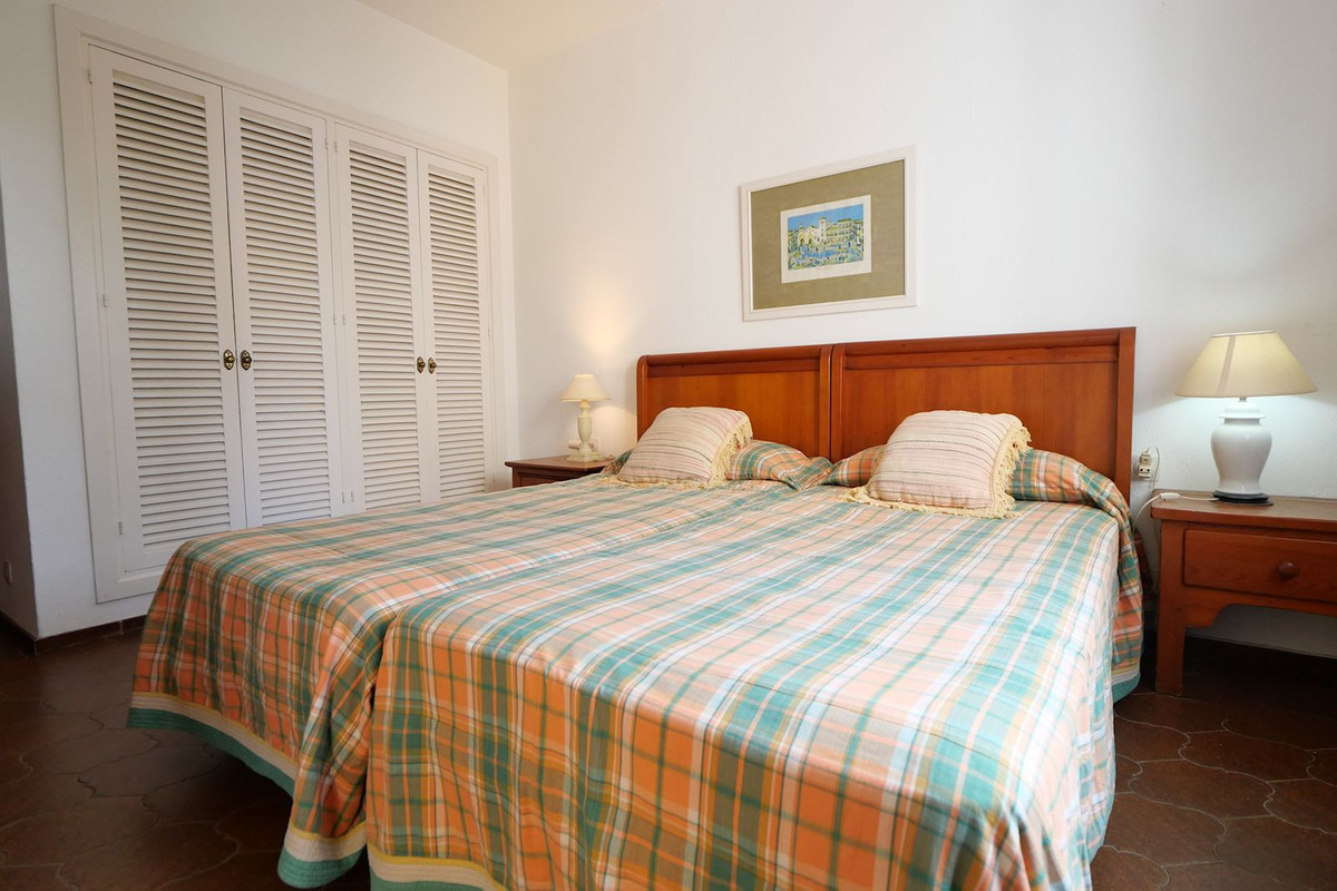 3 Bed Apartment for sale in Puerto De Cabopino Costa Del Sol, Málaga, Spain