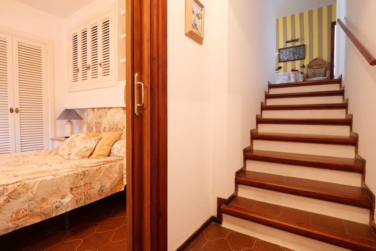 3 Bed Apartment for sale in Puerto De Cabopino Costa Del Sol, Málaga, Spain