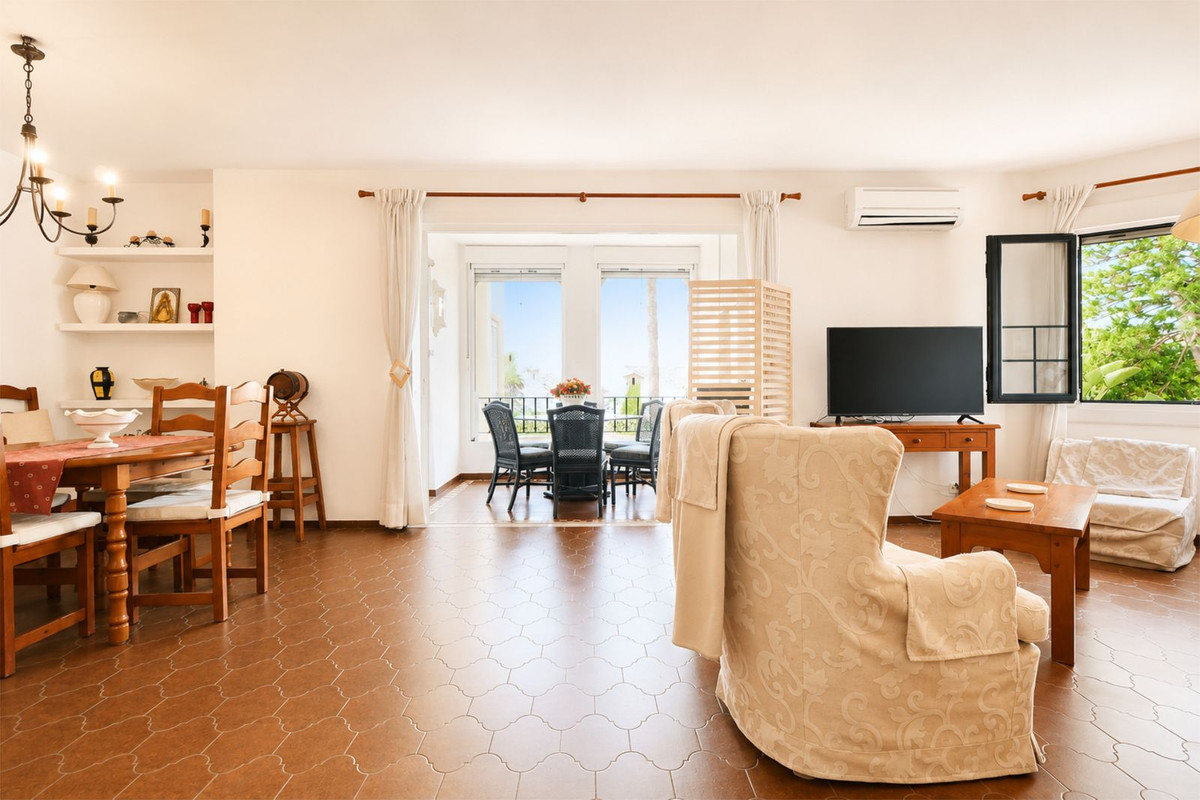 3 Bed Apartment for sale in Puerto De Cabopino Costa Del Sol, Málaga, Spain