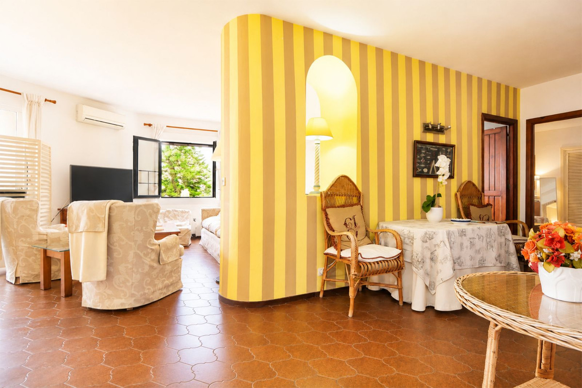 3 Bed Apartment for sale in Puerto De Cabopino Costa Del Sol, Málaga, Spain