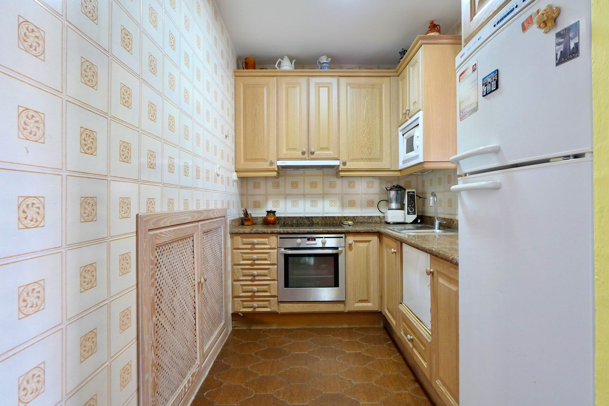 3 Bed Apartment for sale in Puerto De Cabopino Costa Del Sol, Málaga, Spain