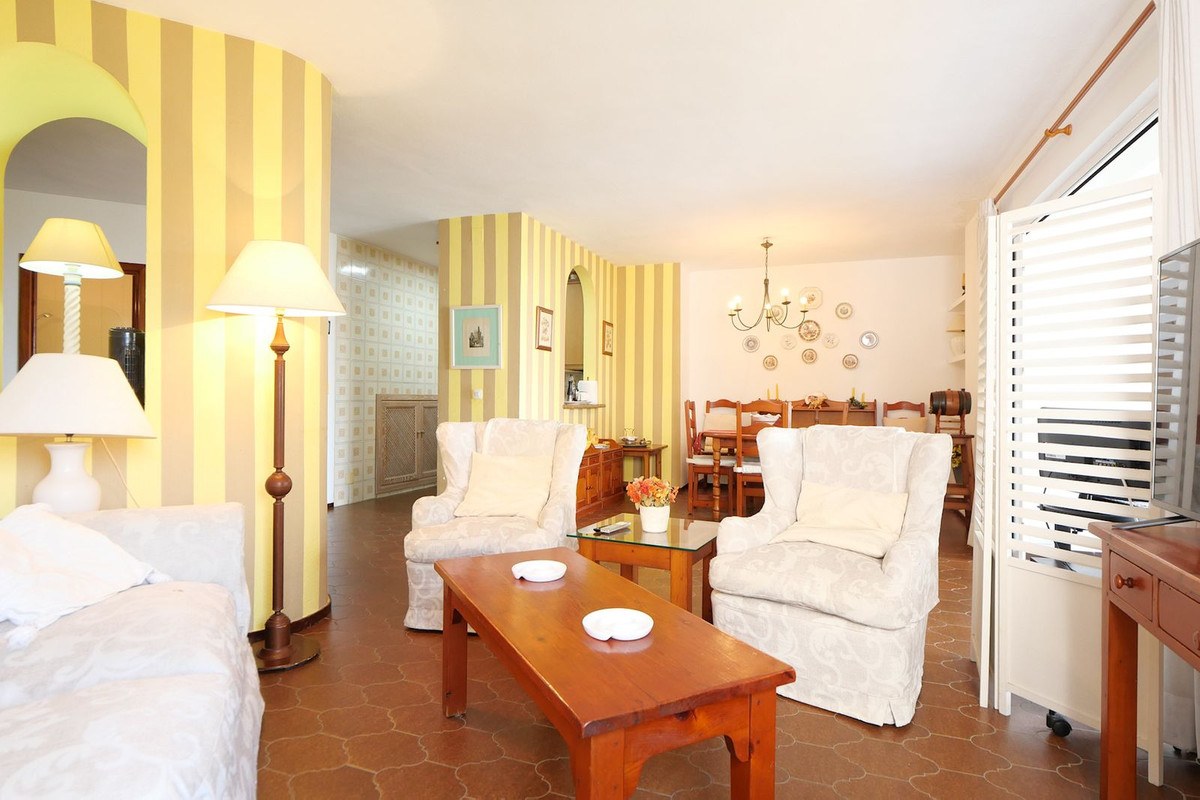 3 Bed Apartment for sale in Puerto De Cabopino Costa Del Sol, Málaga, Spain