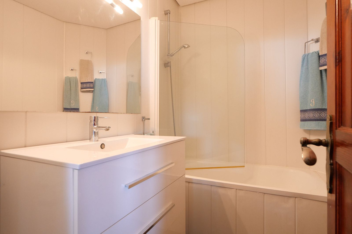 3 Bed Apartment for sale in Puerto De Cabopino Costa Del Sol, Málaga, Spain