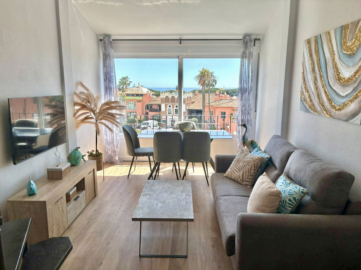 1 Bed Apartment for sale in Calahonda Costa Del Sol, Málaga, Spain