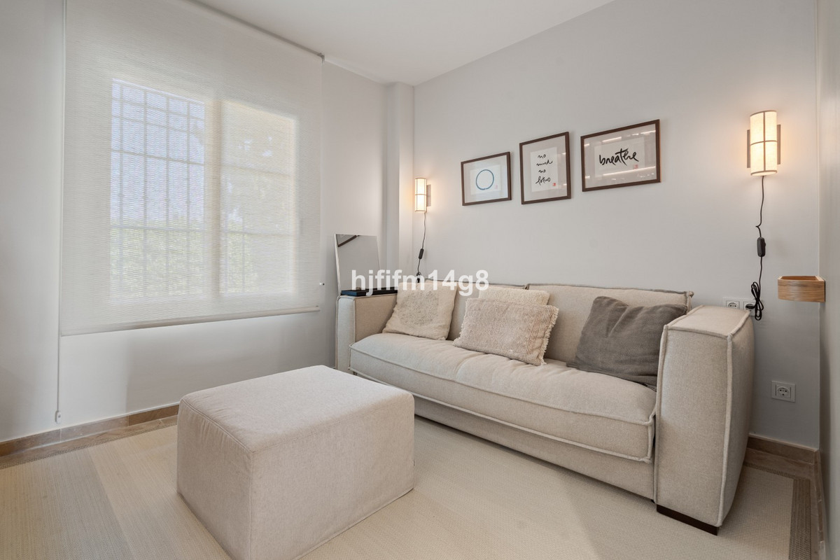 2 Bed Apartment for sale in Nueva Andalucía Costa Del Sol, Málaga, Spain