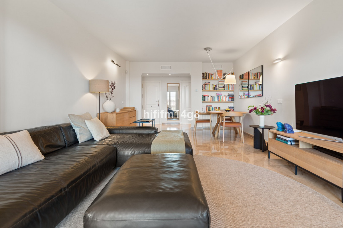 2 Bed Apartment for sale in Nueva Andalucía Costa Del Sol, Málaga, Spain