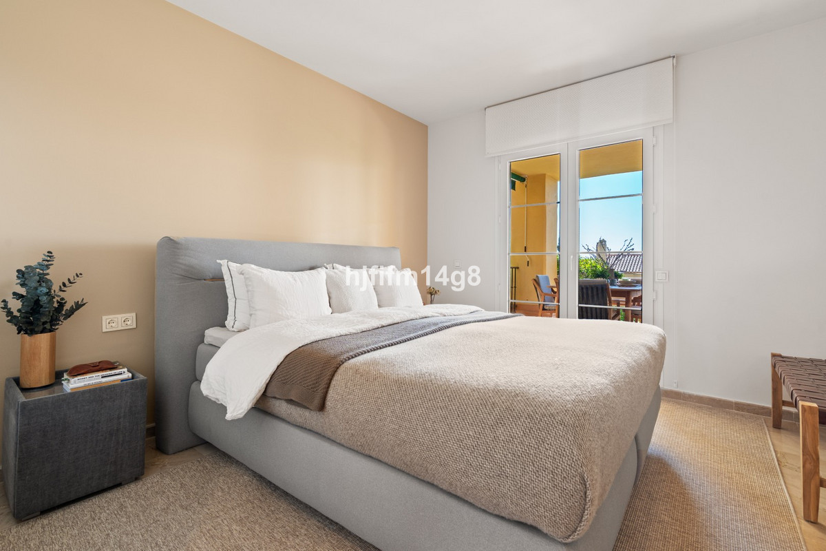 2 Bed Apartment for sale in Nueva Andalucía Costa Del Sol, Málaga, Spain