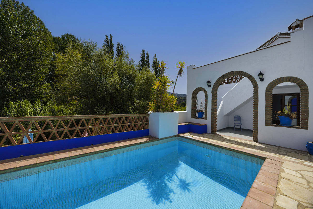 9 Bed Townhouse for sale in Gaucín Costa Del Sol, Málaga, Spain