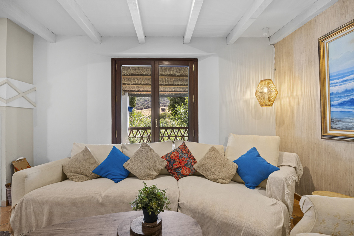 9 Bed Townhouse for sale in Gaucín Costa Del Sol, Málaga, Spain