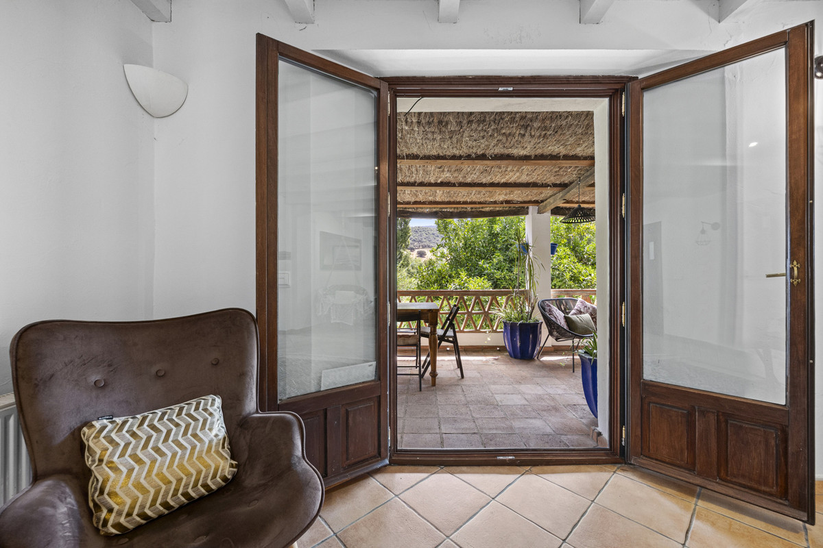 9 Bed Townhouse for sale in Gaucín Costa Del Sol, Málaga, Spain