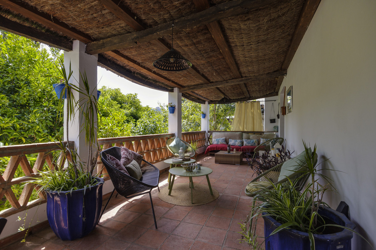 9 Bed Townhouse for sale in Gaucín Costa Del Sol, Málaga, Spain