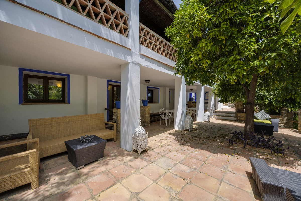 9 Bed Townhouse for sale in Gaucín Costa Del Sol, Málaga, Spain