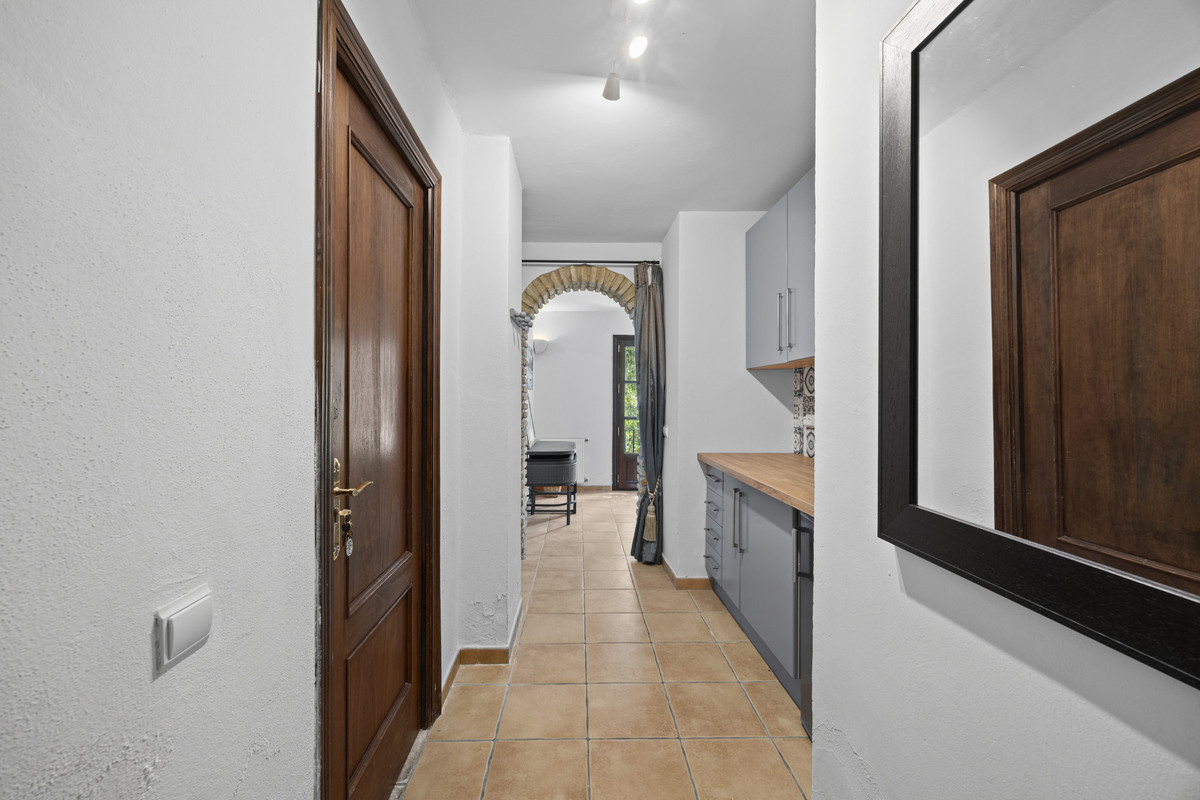 9 Bed Townhouse for sale in Gaucín Costa Del Sol, Málaga, Spain
