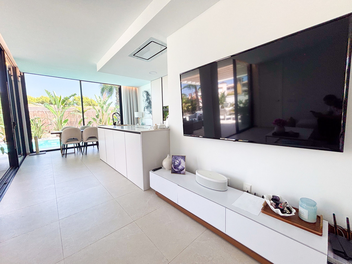 3 Bed Townhouse for sale in Cabo Roig Costa Blanca, Alicante, Spain