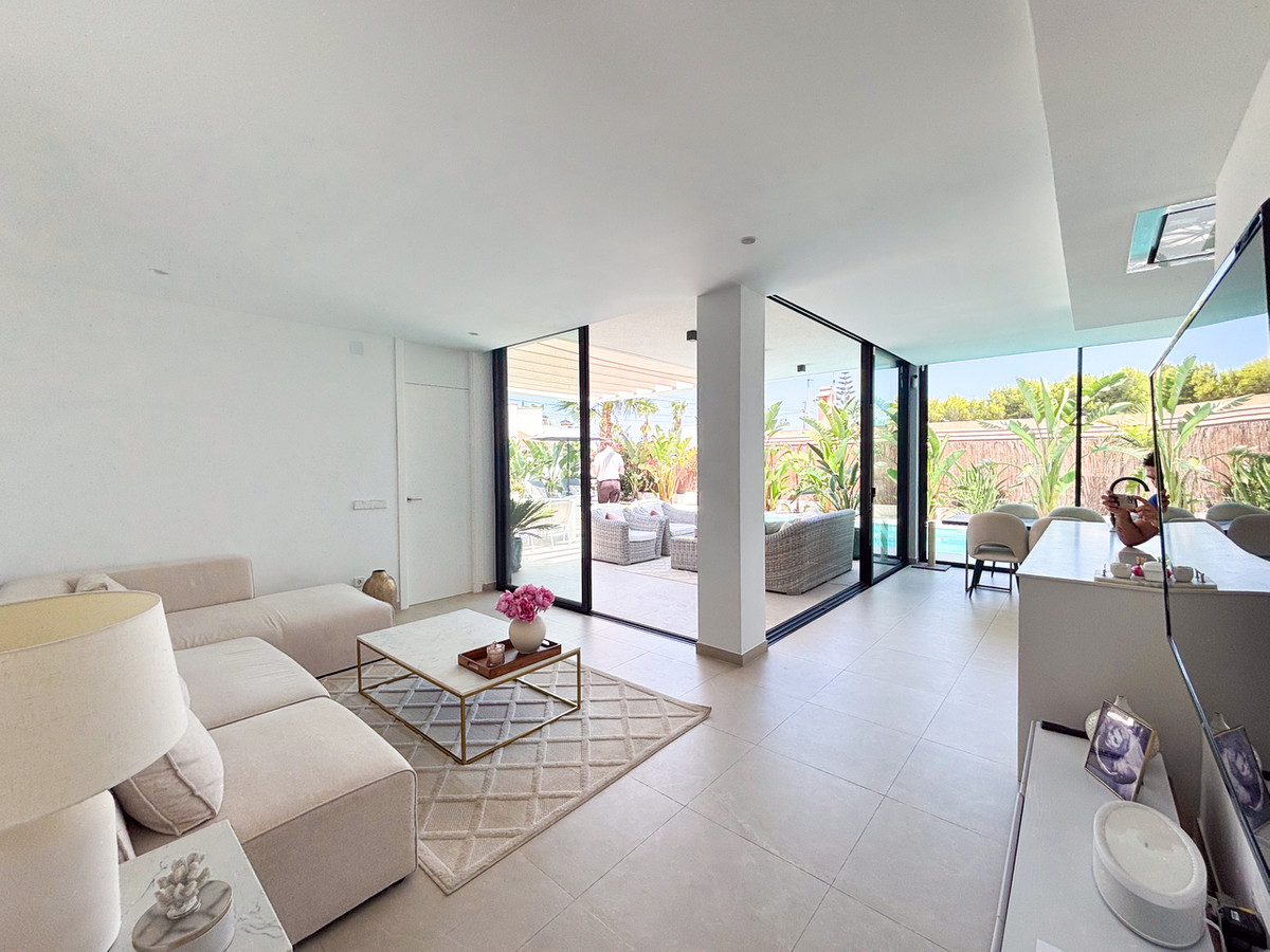 3 Bed Townhouse for sale in Cabo Roig Costa Blanca, Alicante, Spain