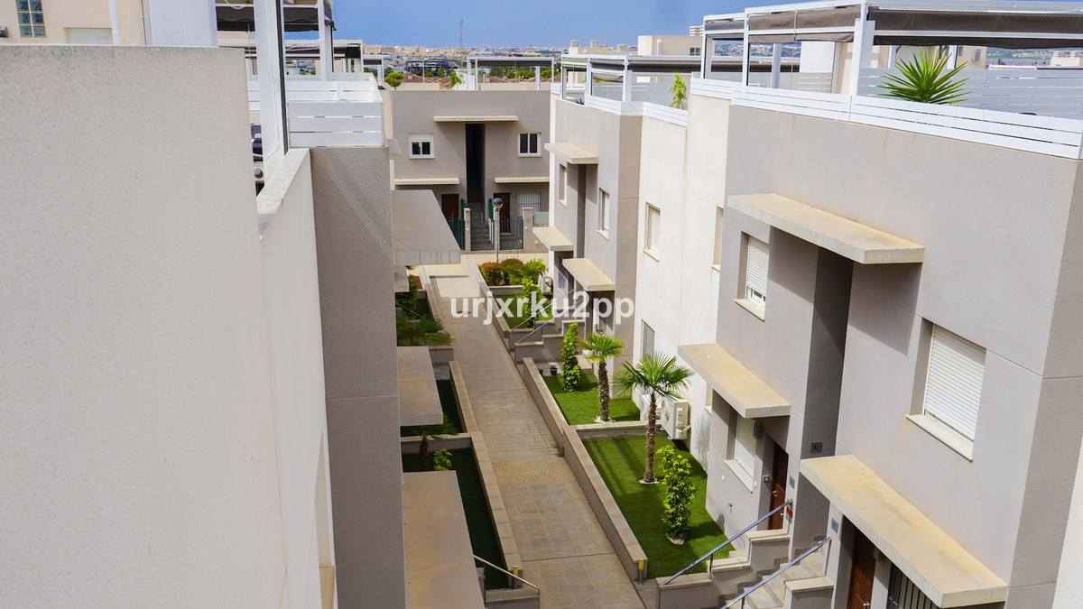2 Bed Apartment for sale in Aguas Nuevas Costa Blanca, Alicante, Spain