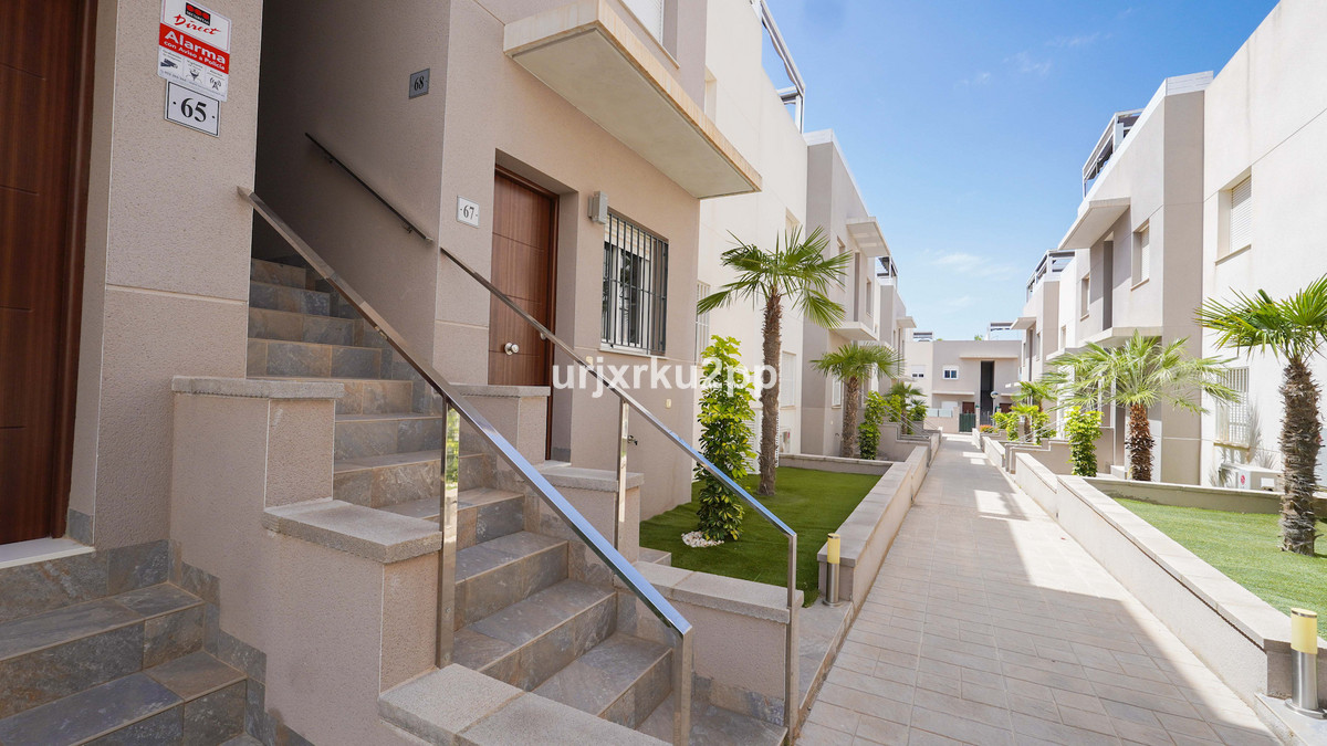 2 Bed Apartment for sale in Aguas Nuevas Costa Blanca, Alicante, Spain