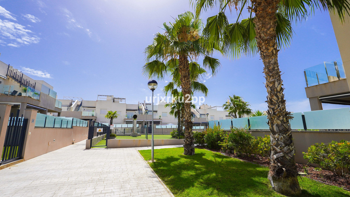 2 Bed Apartment for sale in Aguas Nuevas Costa Blanca, Alicante, Spain