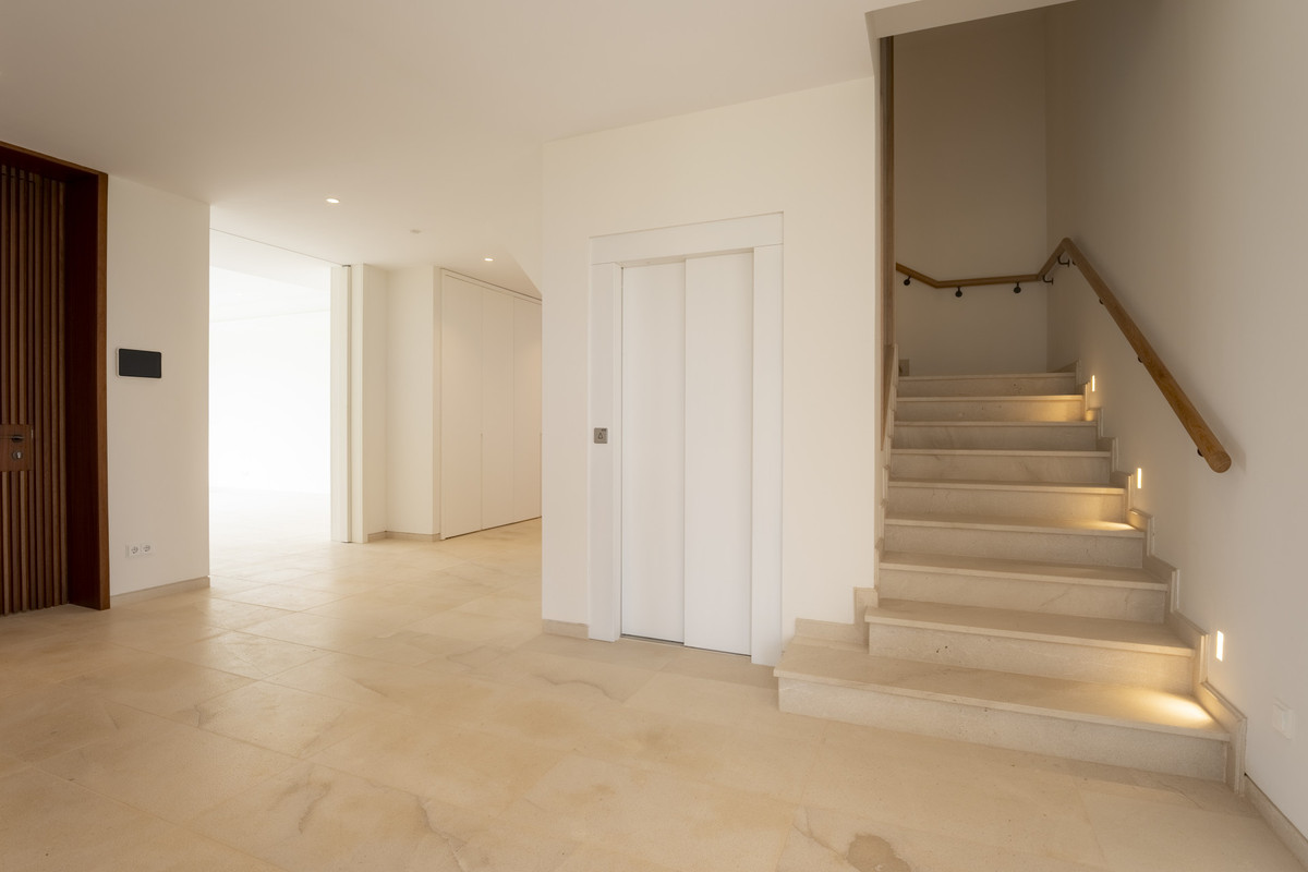8 Bed Townhouse for sale in Sotogrande Alto Costa Del Sol, Cádiz, Spain