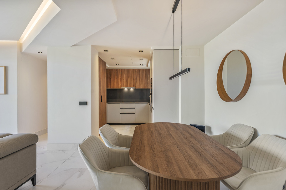 2 Bed Apartment for sale in San Pedro De Alcántara Costa Del Sol, Málaga, Spain
