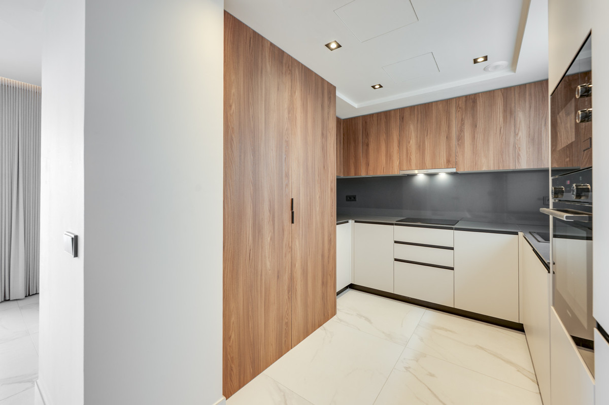 2 Bed Apartment for sale in San Pedro De Alcántara Costa Del Sol, Málaga, Spain