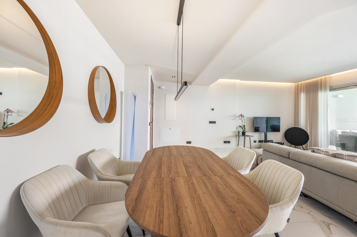 2 Bed Apartment for sale in San Pedro De Alcántara Costa Del Sol, Málaga, Spain