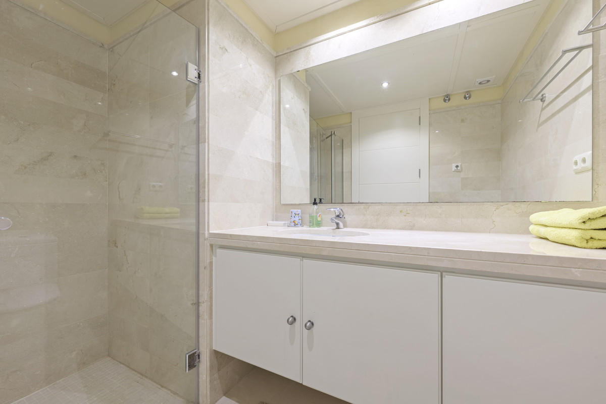 Se vende Adosada de 3 dormitorios en Costa Del Sol, Málaga, España