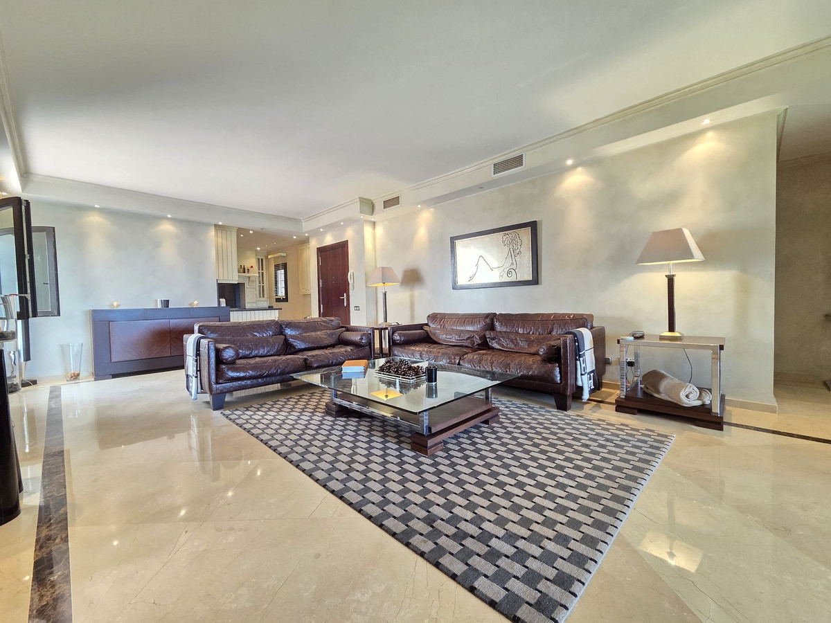 2 Bed Apartment for sale in Puerto Banús Costa Del Sol, Málaga, Spain