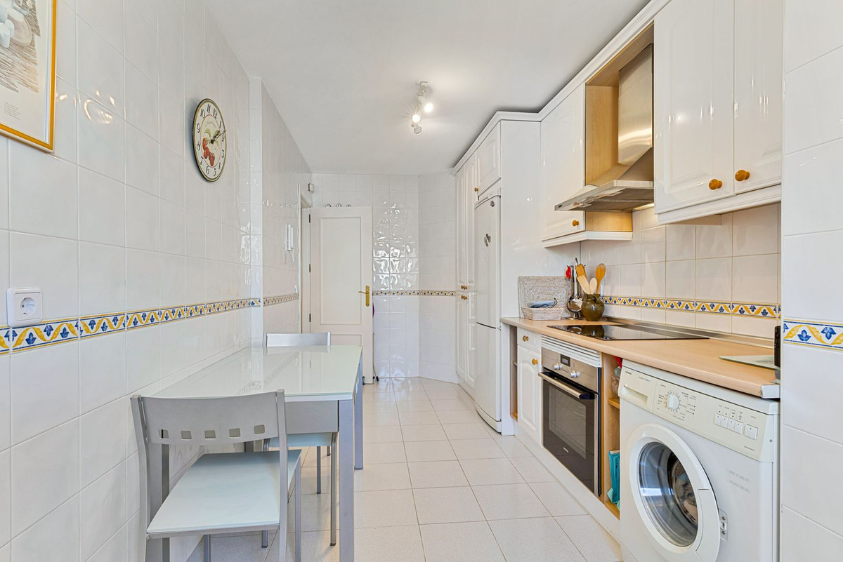 3 Bed Apartment for sale in Bel Air Costa Del Sol, Málaga, Spain