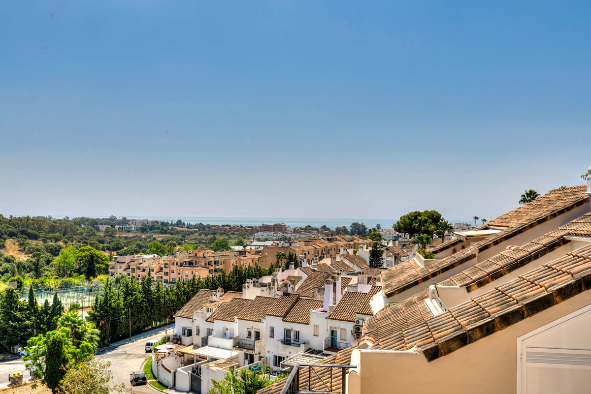 3 Bed Apartment for sale in Bel Air Costa Del Sol, Málaga, Spain