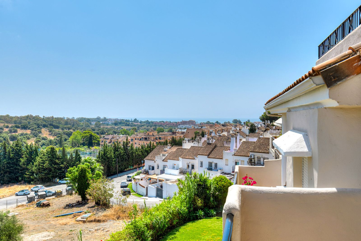 3 Bed Apartment for sale in Bel Air Costa Del Sol, Málaga, Spain
