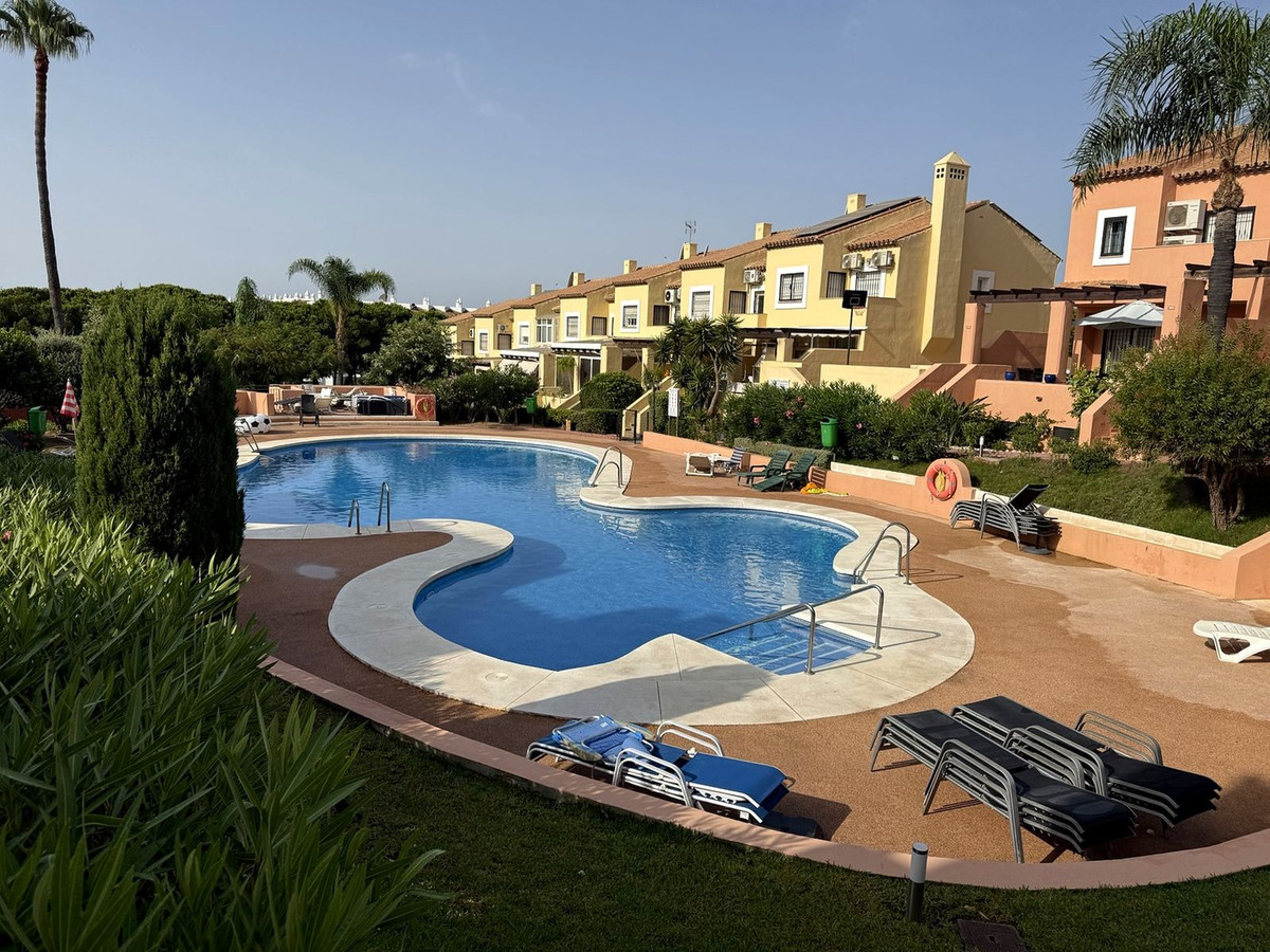 Se vende Adosada de 3 dormitorios en Costa Del Sol, Málaga, España