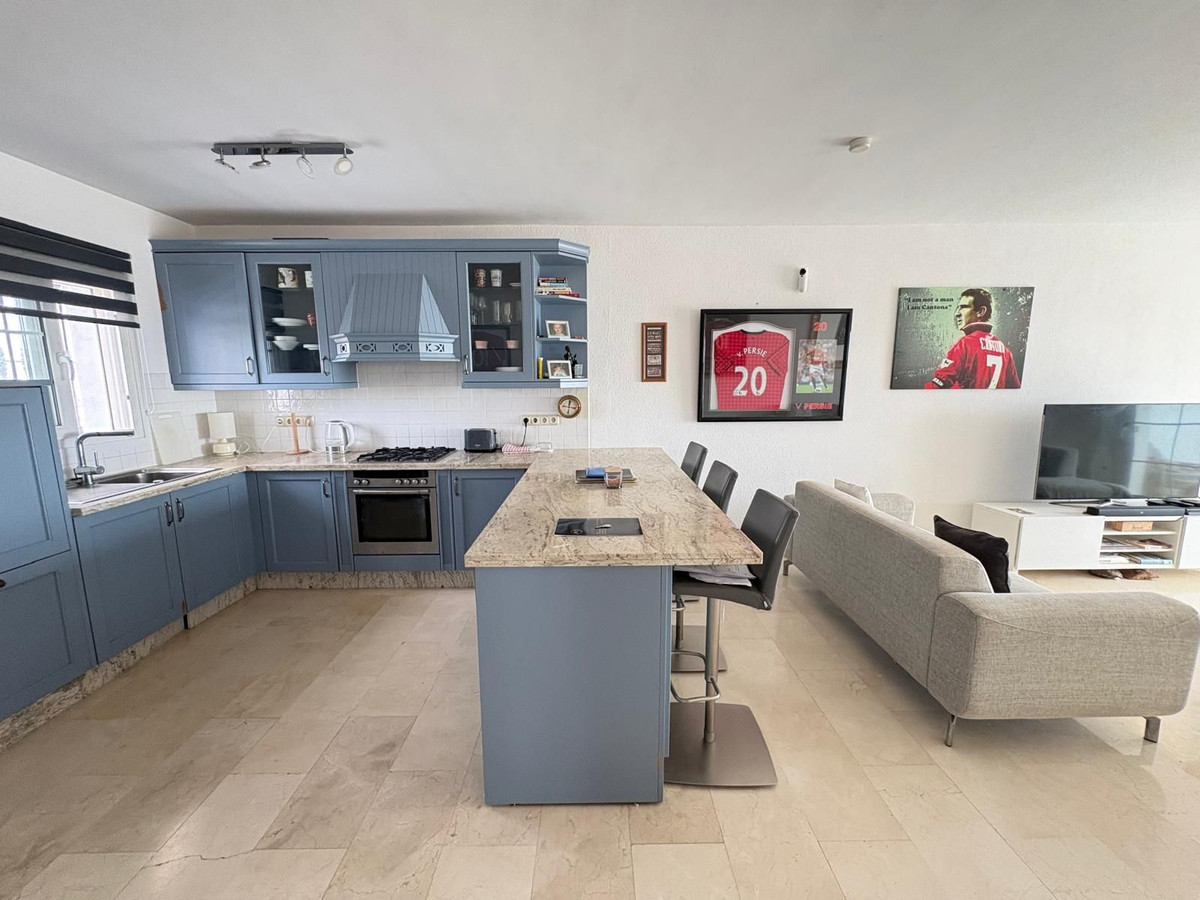 Se vende Apartamento en Planta Última de 2 dormitorios en Costa Del Sol, Málaga, España