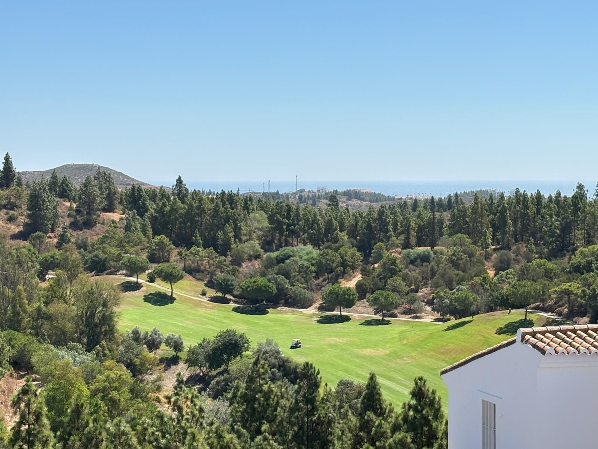 Se vende Apartamento en Planta Última de 2 dormitorios en Costa Del Sol, Málaga, España