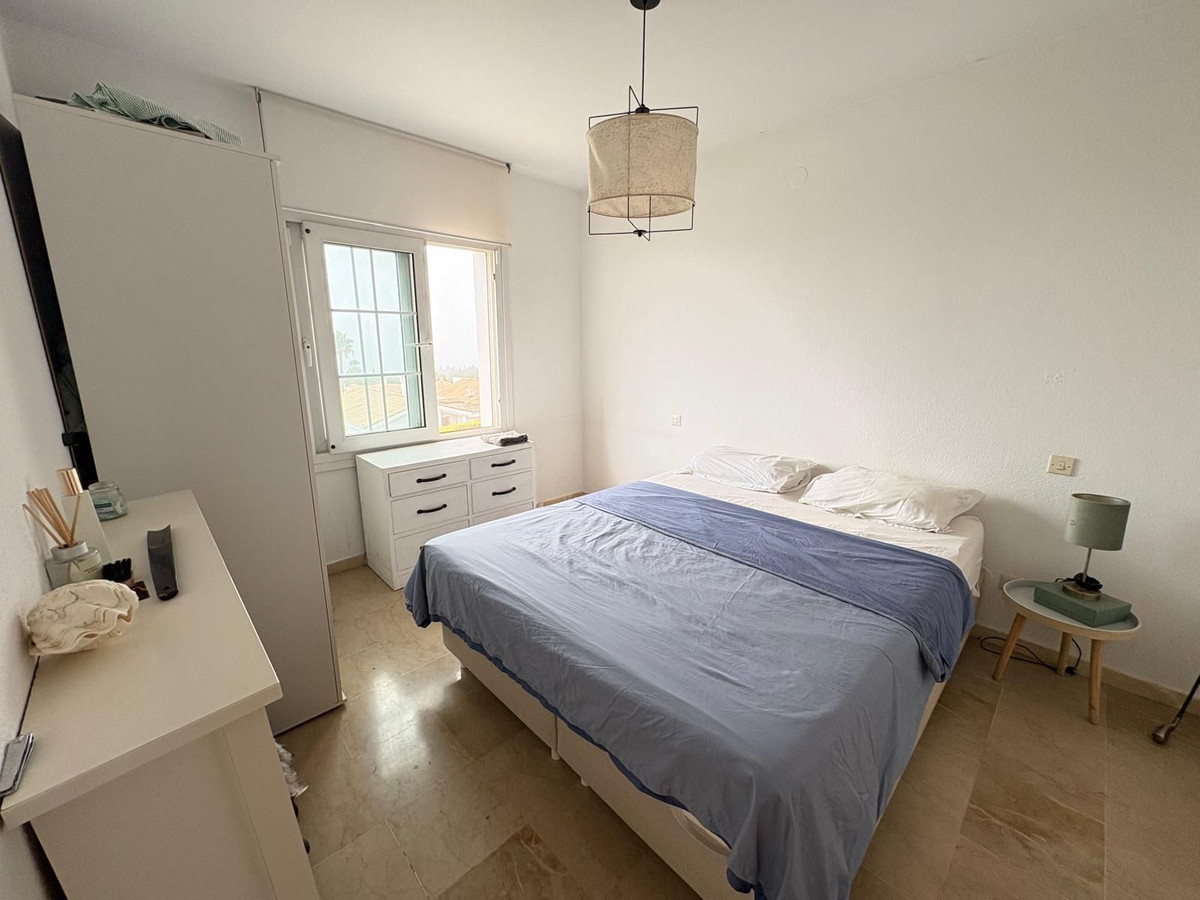 Se vende Apartamento en Planta Última de 2 dormitorios en Costa Del Sol, Málaga, España