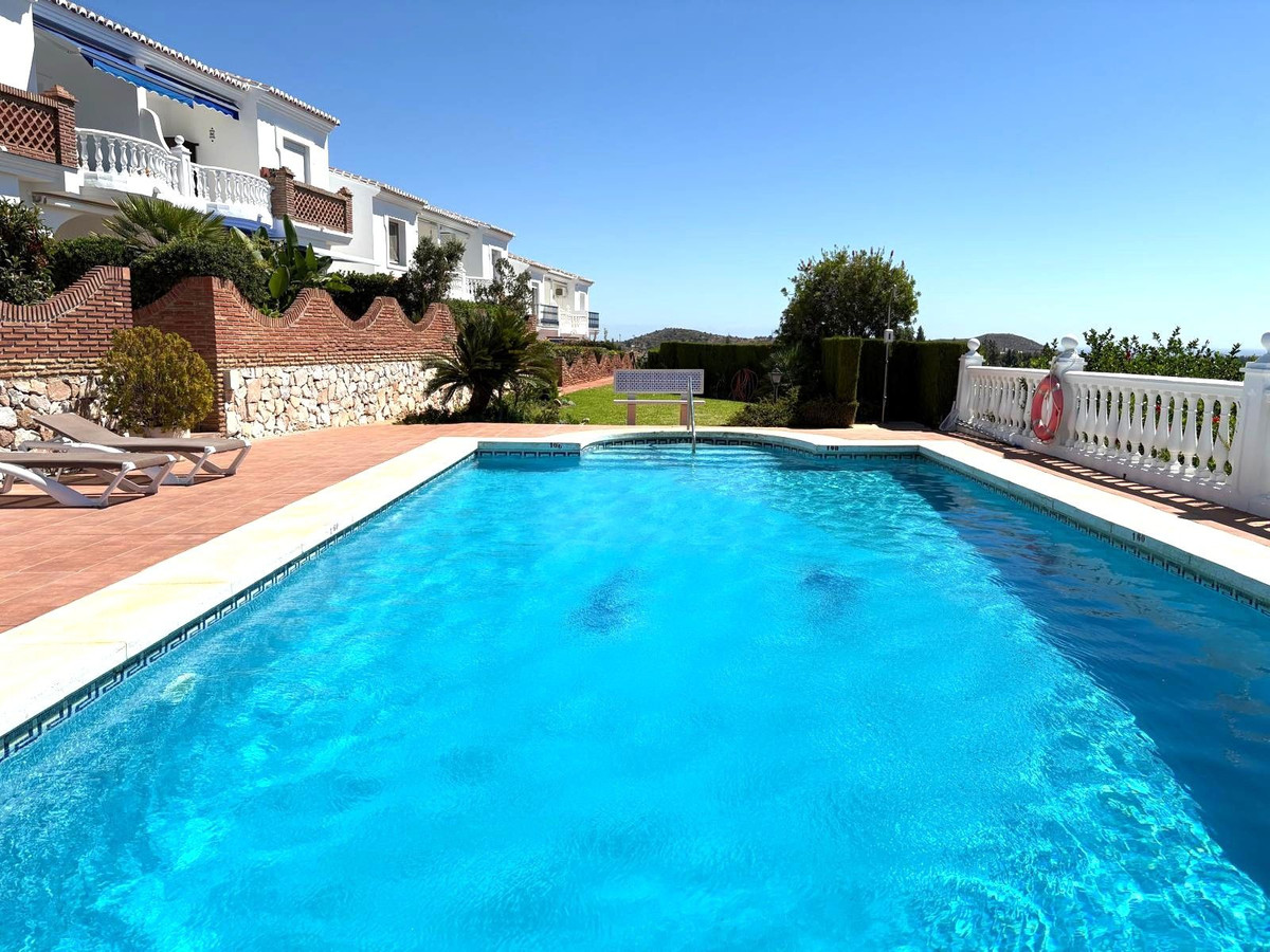 Se vende Apartamento en Planta Última de 2 dormitorios en Costa Del Sol, Málaga, España