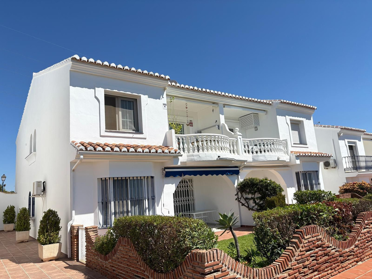 Se vende Apartamento en Planta Última de 2 dormitorios en Costa Del Sol, Málaga, España