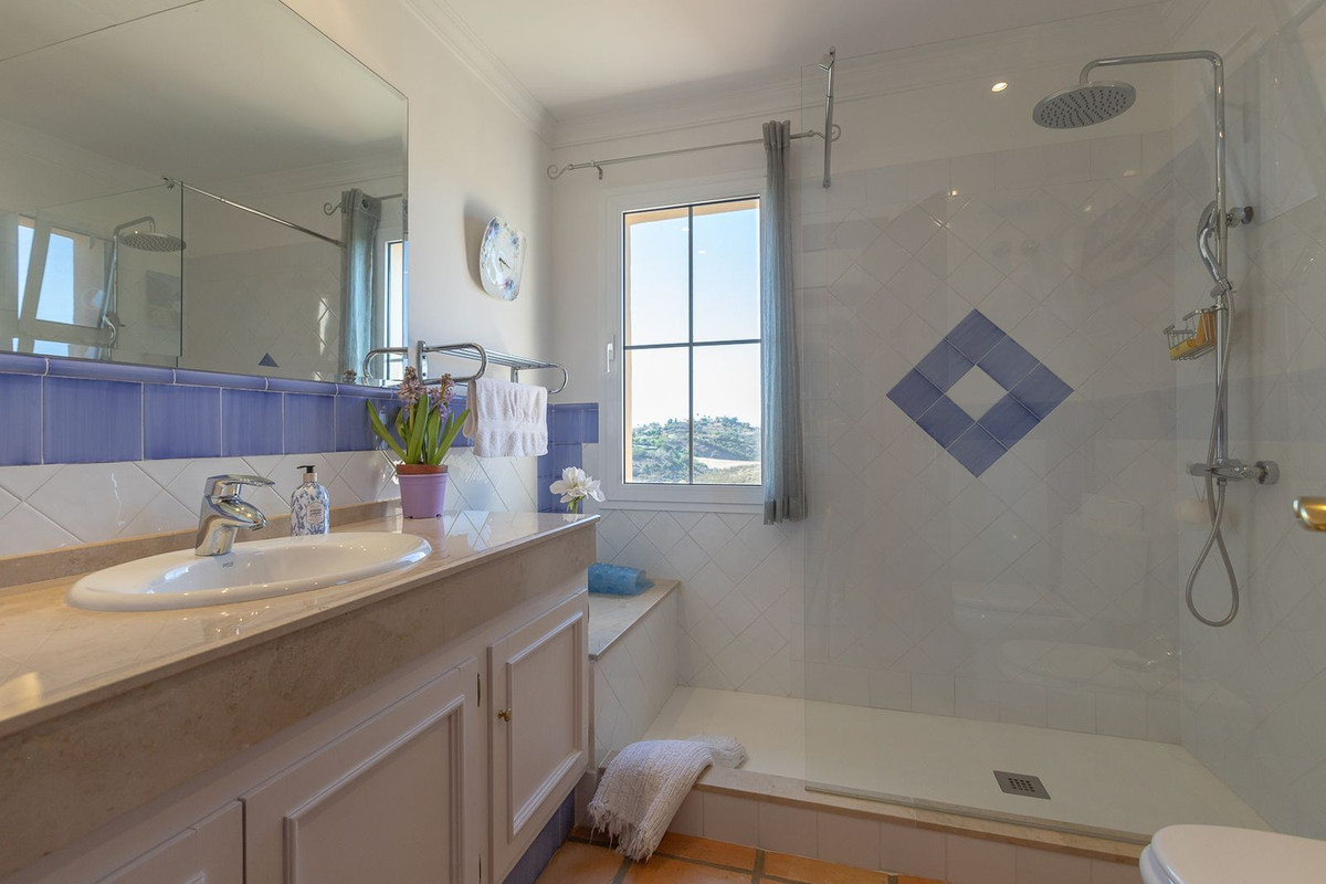 5 Bed Townhouse for sale in Elviria Costa Del Sol, Málaga, Spain