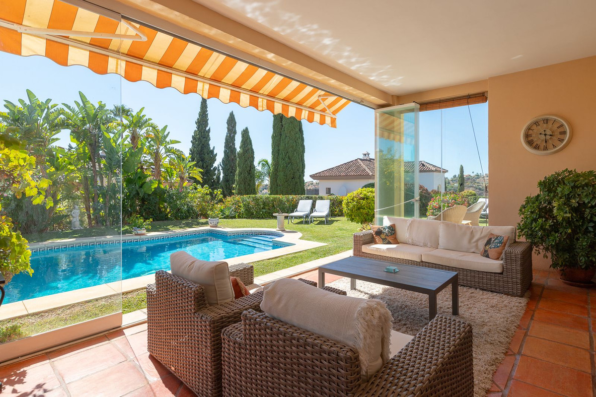 5 Bed Townhouse for sale in Elviria Costa Del Sol, Málaga, Spain