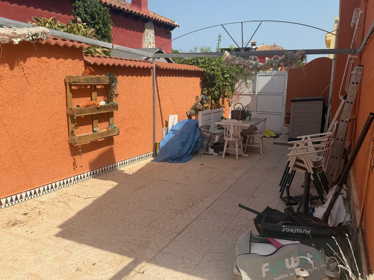 Se vende Villa - Chalet de 4 dormitorios en Costa Blanca, Alicante, España