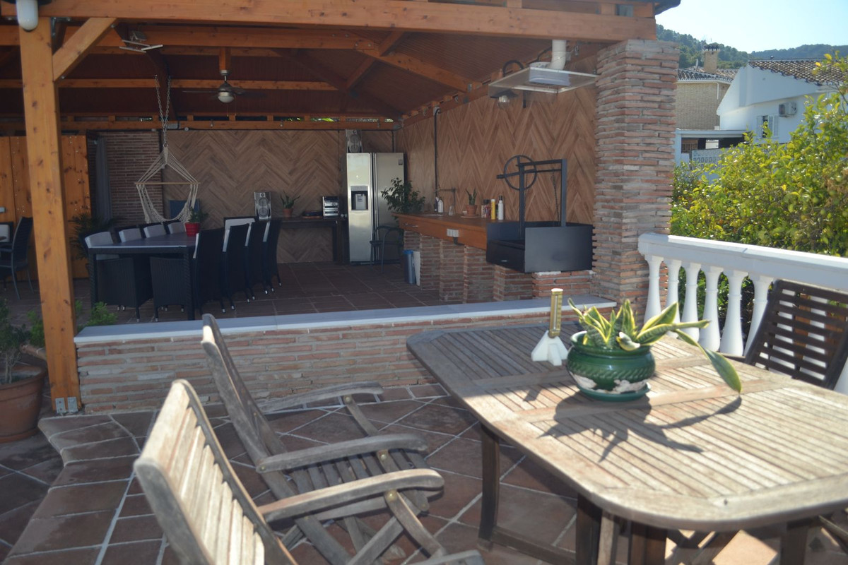 7 Bed Commercial unit for sale in Alhaurín De La Torre Costa Del Sol, Málaga, Spain