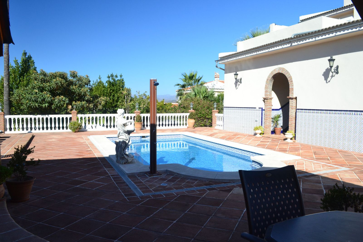 7 Bed Commercial unit for sale in Alhaurín De La Torre Costa Del Sol, Málaga, Spain
