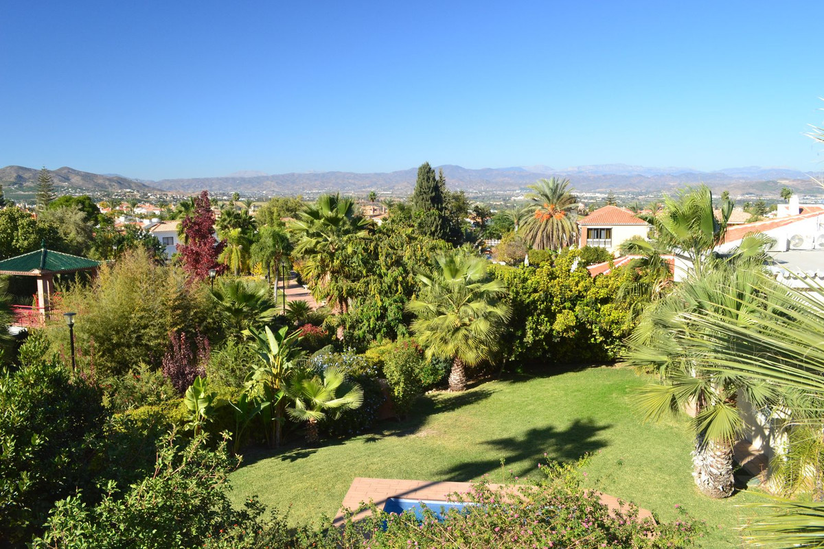 7 Bed Commercial unit for sale in Alhaurín De La Torre Costa Del Sol, Málaga, Spain