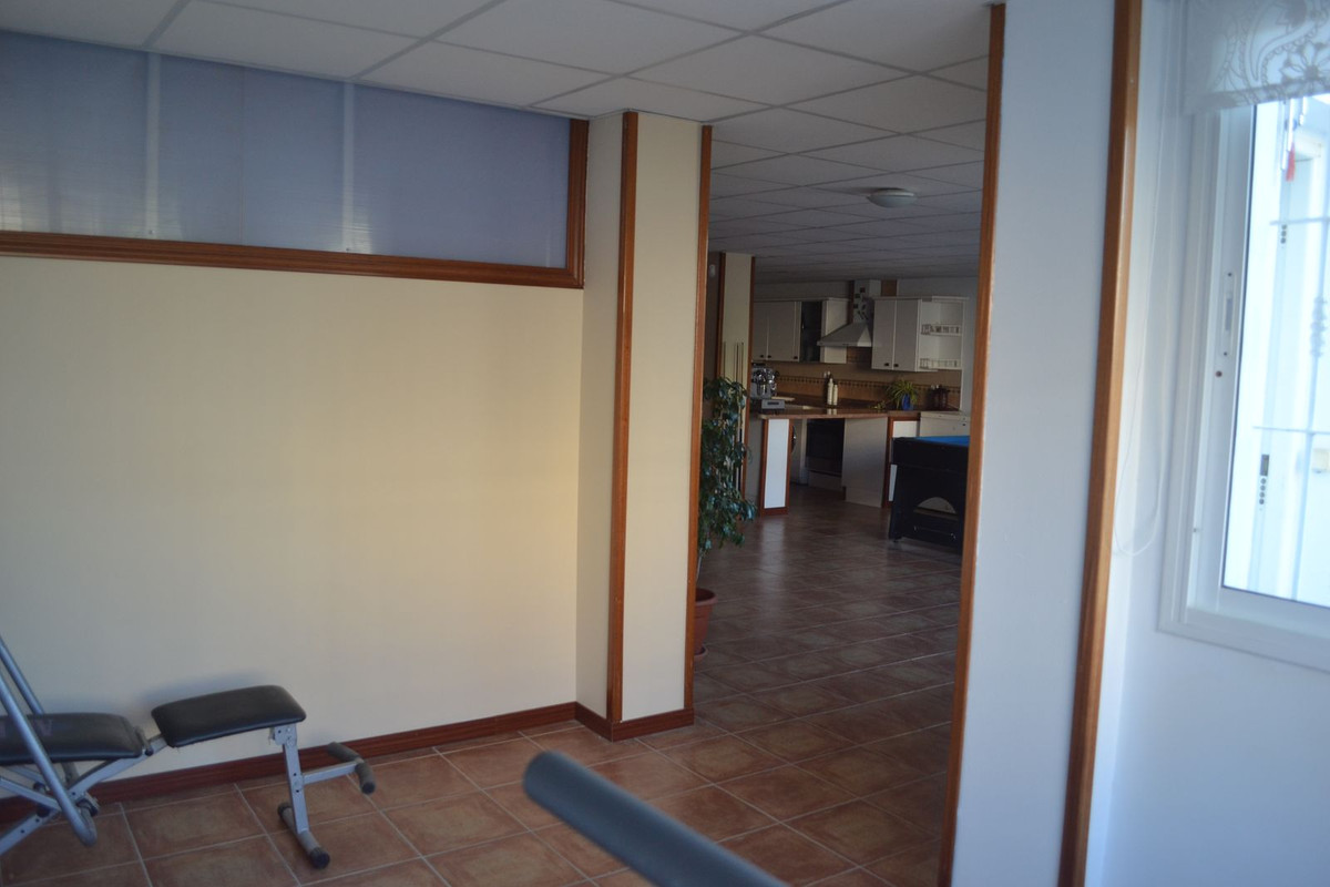 7 Bed Commercial unit for sale in Alhaurín De La Torre Costa Del Sol, Málaga, Spain