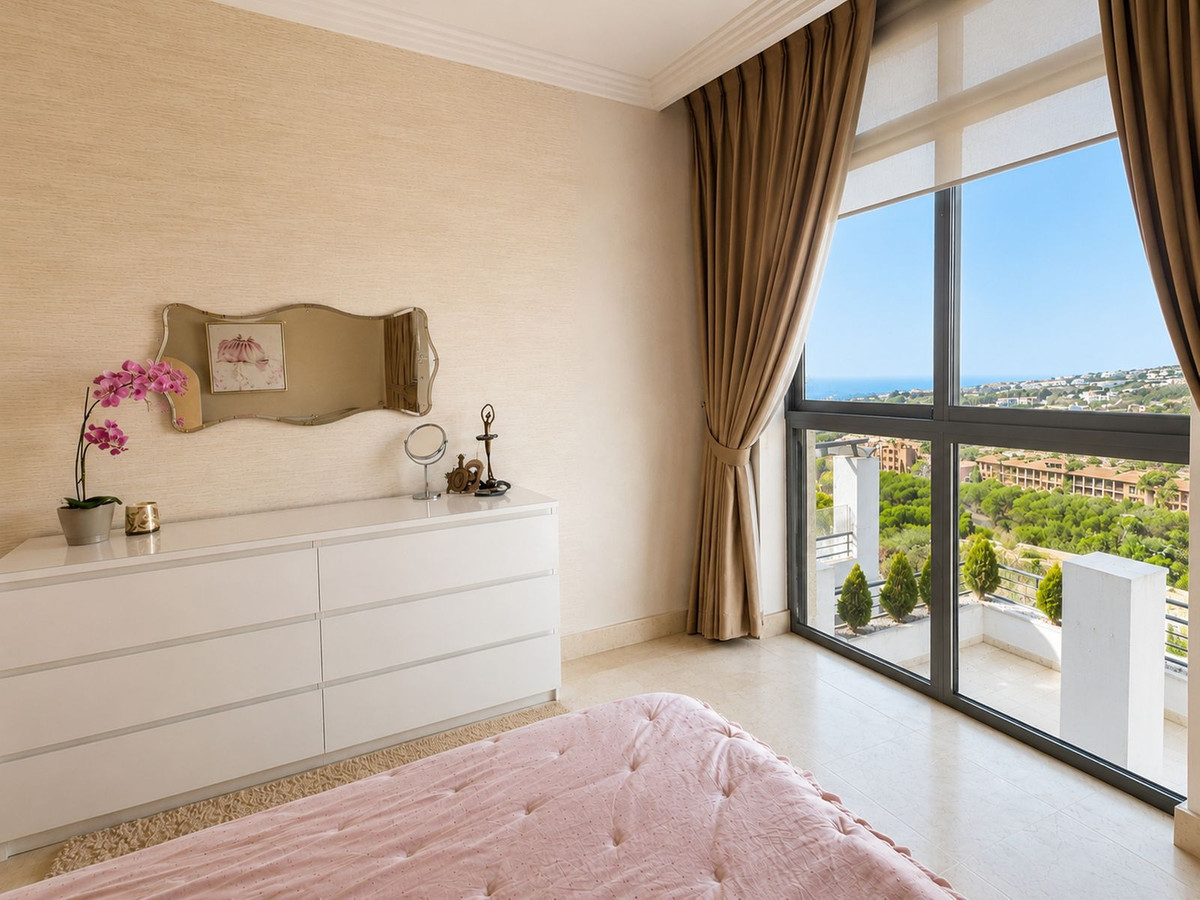 2 Bed Apartment for sale in Los Flamingos Costa Del Sol, Málaga, Spain
