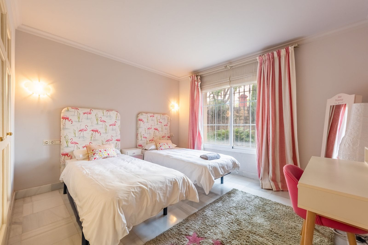Se vende Apartamento Planta Baja de 2 dormitorios en Costa Del Sol, Málaga, España