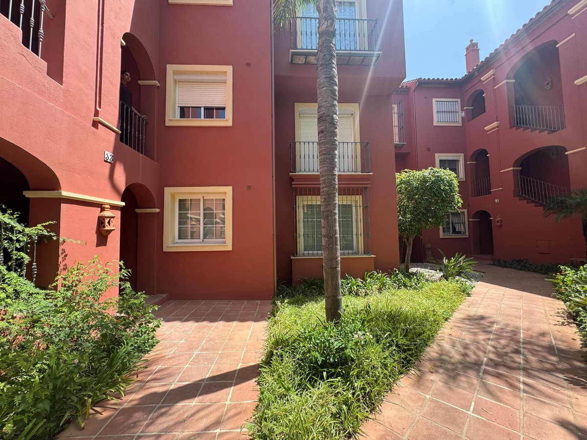 Se vende Apartamento Planta Baja de 2 dormitorios en Costa Del Sol, Málaga, España