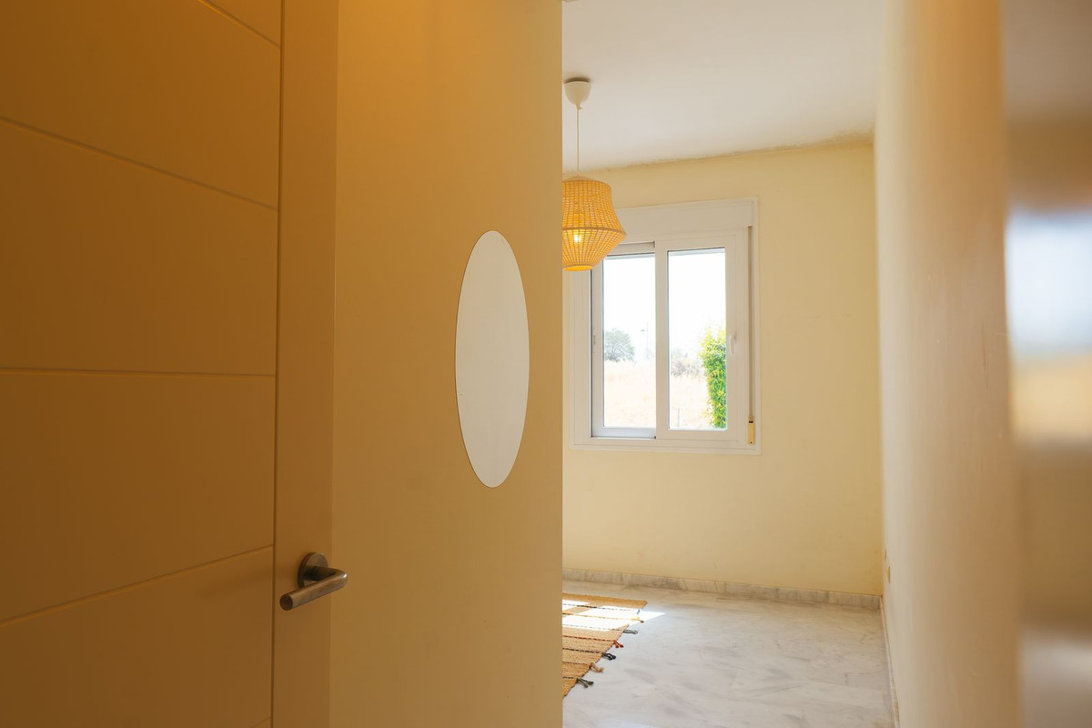 2 Bed Apartment for sale in Estepona Costa Del Sol, Málaga, Spain