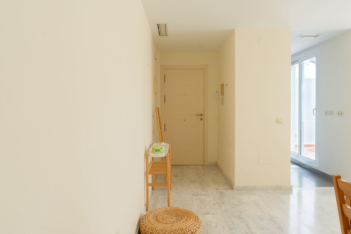 2 Bed Apartment for sale in Estepona Costa Del Sol, Málaga, Spain