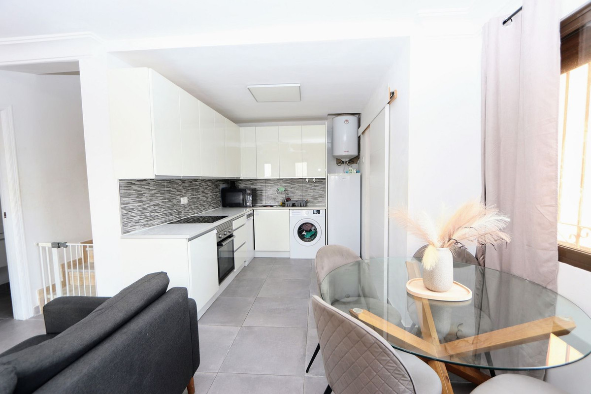 2 Bed Townhouse for sale in Villamartin Costa Blanca, Alicante, Spain